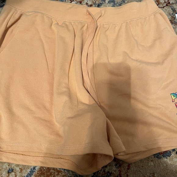 NWT COMFY COTTON OLD NAVY SHORTS SZ L - Picture 1 of 4